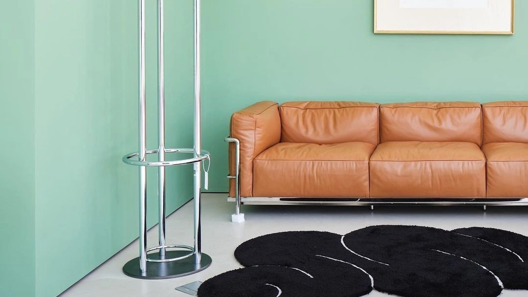 经典不远，质感不贵：进口家具替代工厂的 27 年坚守