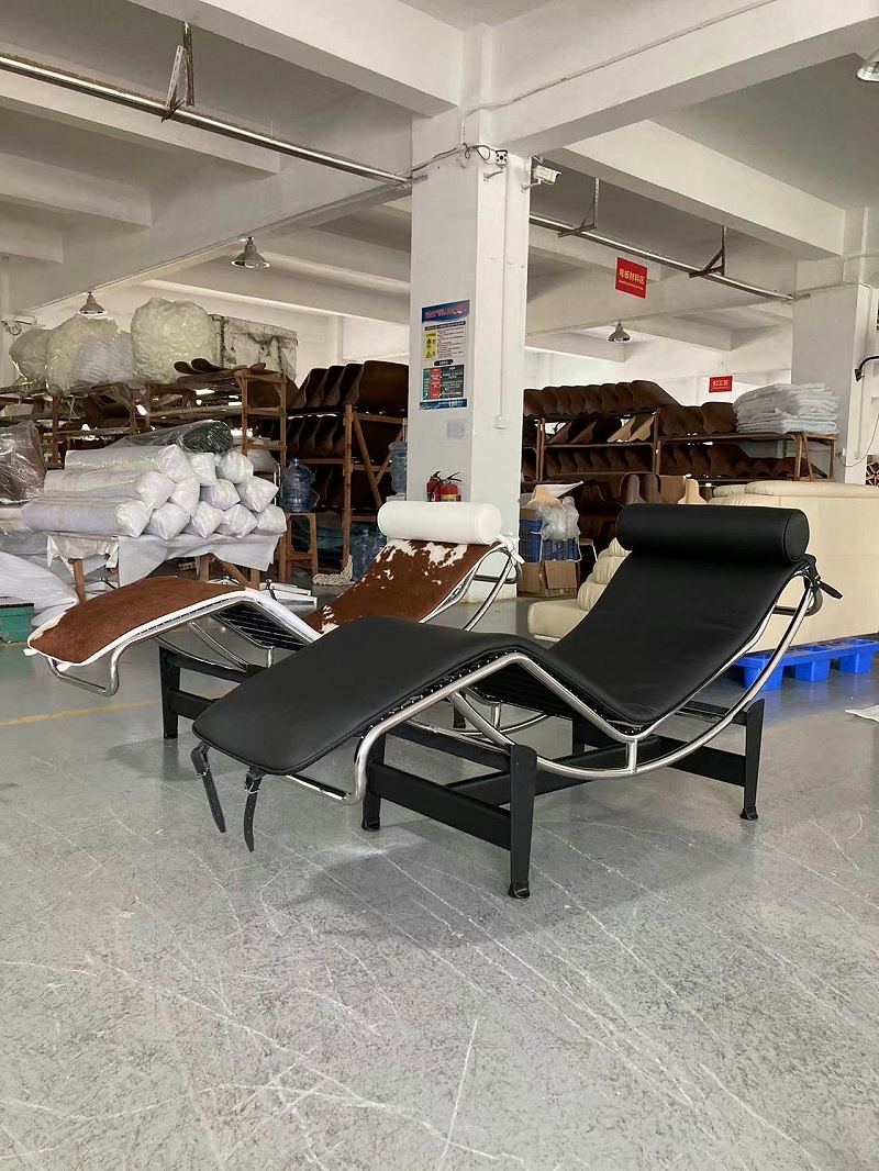 LC4 LOUNGE CHAIR 包豪斯躺椅