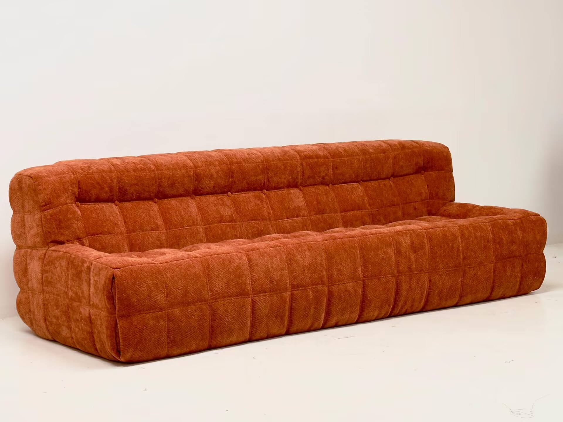 Ligne Roset 写意空间 | Kashima 华夫格沙发：以柔软之形，诠释现代生活的优雅栖居