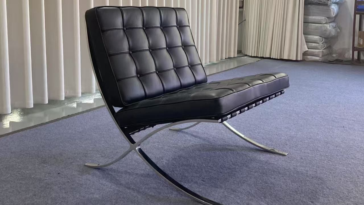 27 年代工老厂揭秘：经典家具的质感，藏在工艺的坚守里