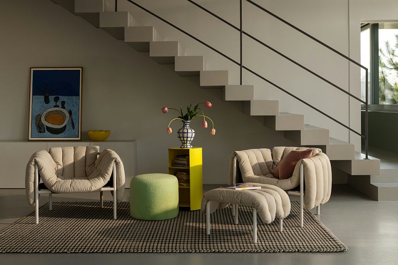 puffy lounge chair