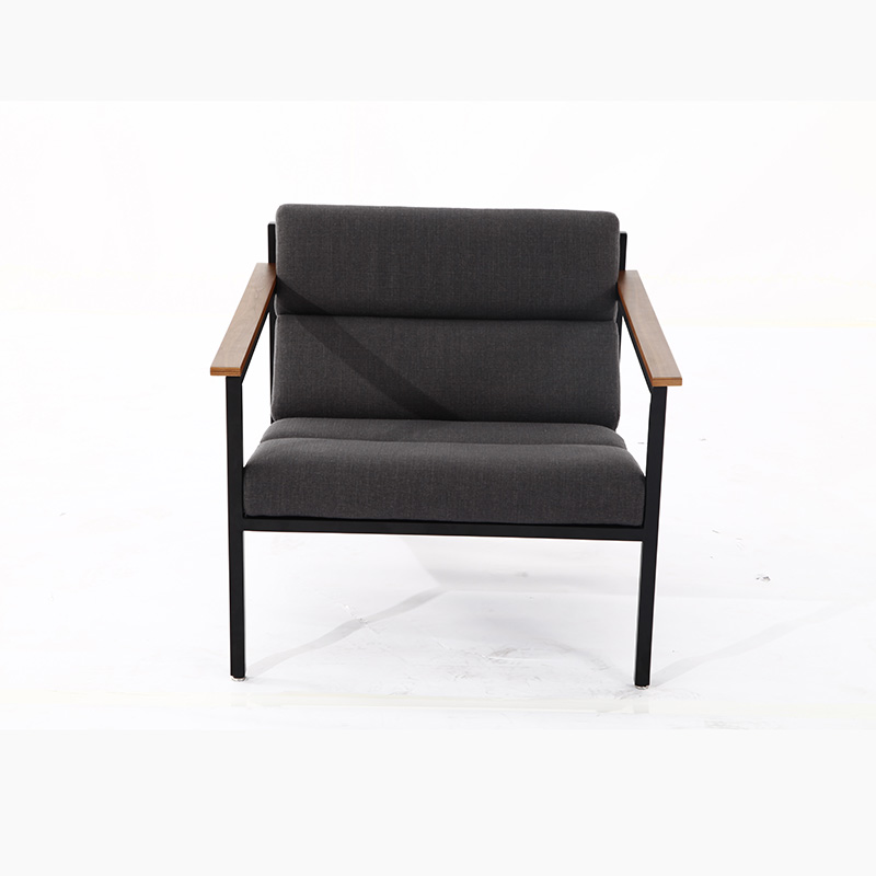 Halifax_Lounge_Chair_2