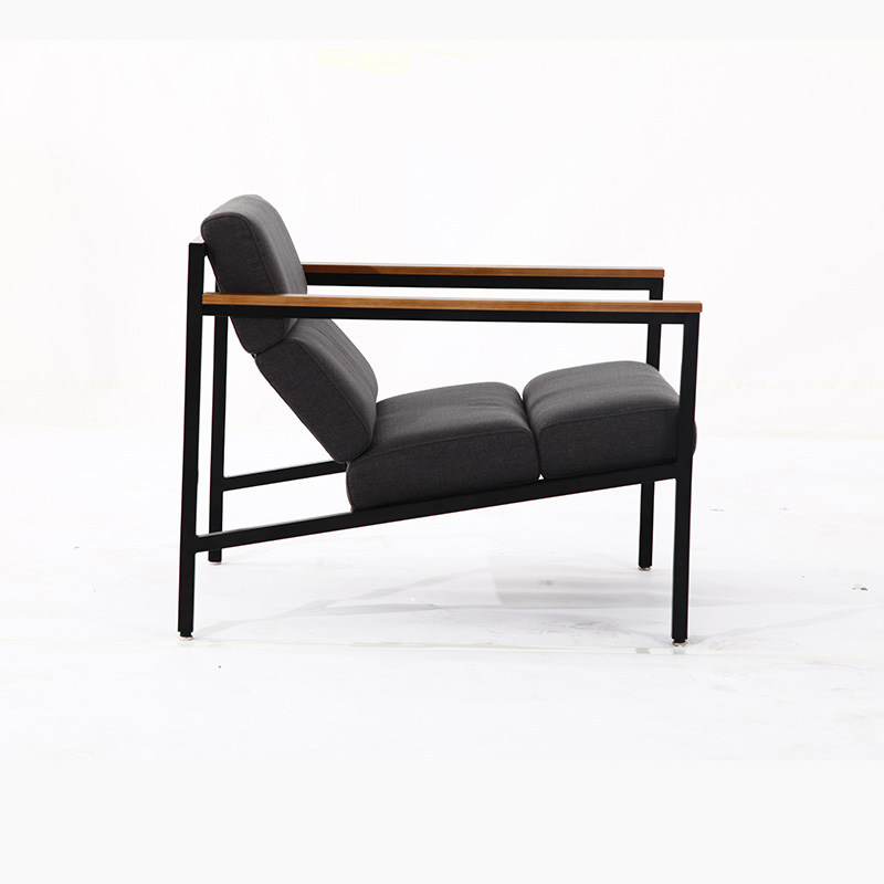 Halifax_Lounge_Chair_4