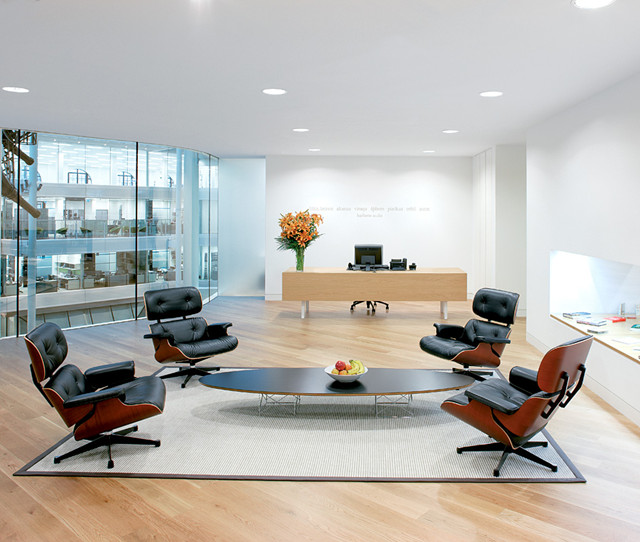 eames lounge chair & ottoman by herman miller 3