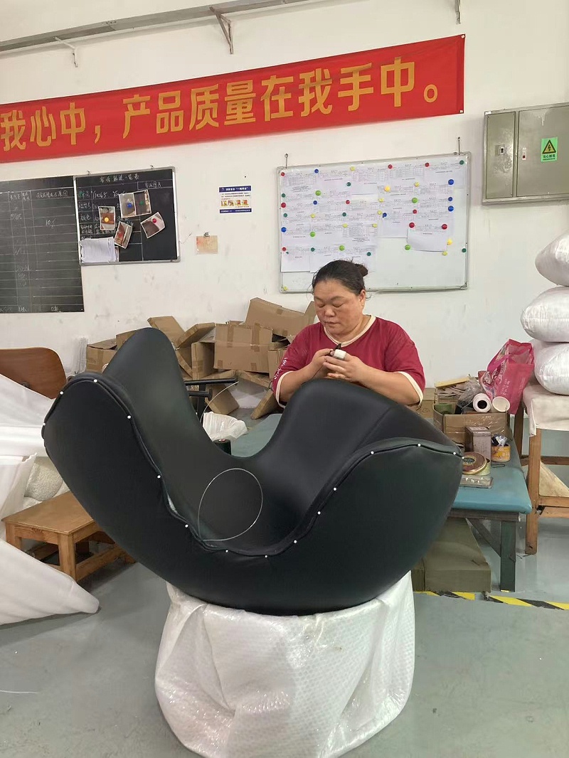 中古家具工厂 蛋椅