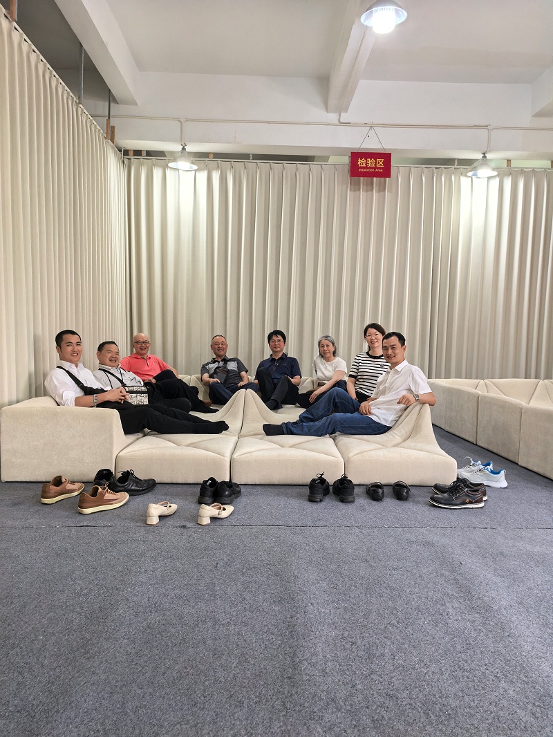 中古沙发沙丘沙发 dune sofa 客户体验现场
