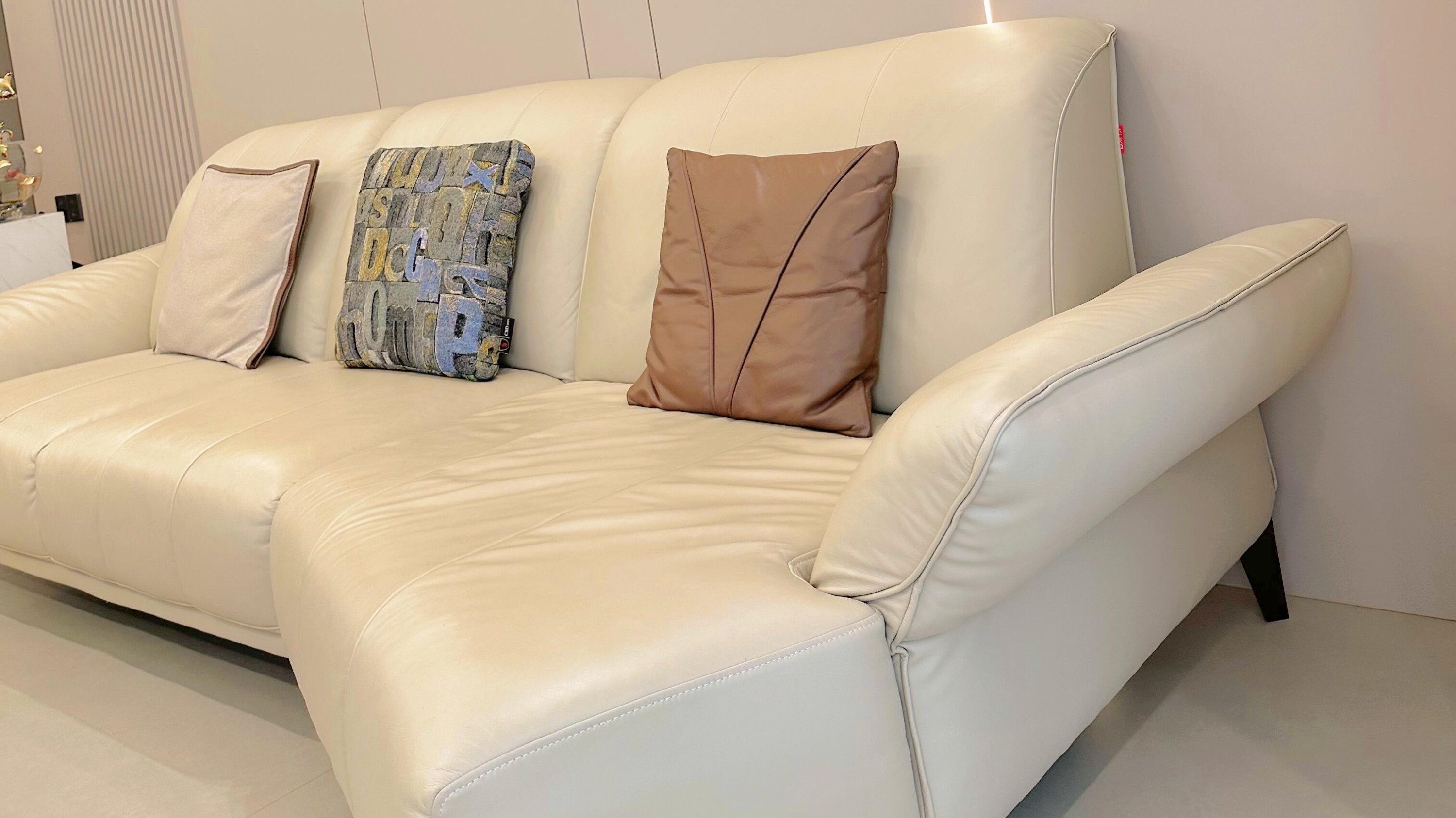 德洛全真皮躺椅代理：以经典设计为锚，掘金高端家居市场的财富蓝海