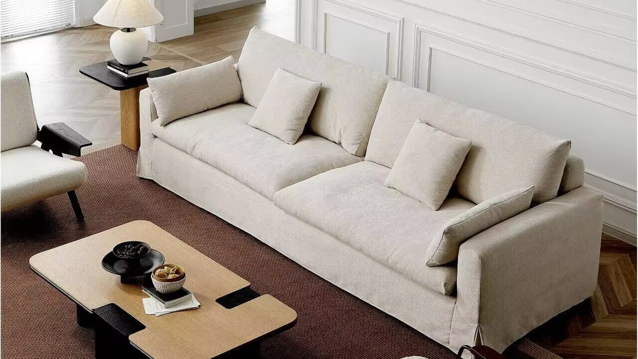 真皮休闲椅批发选哪家？25年源头工厂德洛，让你少花5/6成本