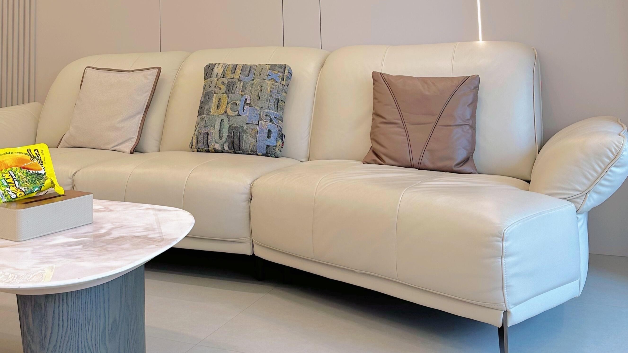 中古沙发材质品质哪家尖？德洛（DELO SOFA）真皮匠心赢口碑中古沙发品牌实力哪家硬？德洛（DELO SOFA）智造口碑双领跑